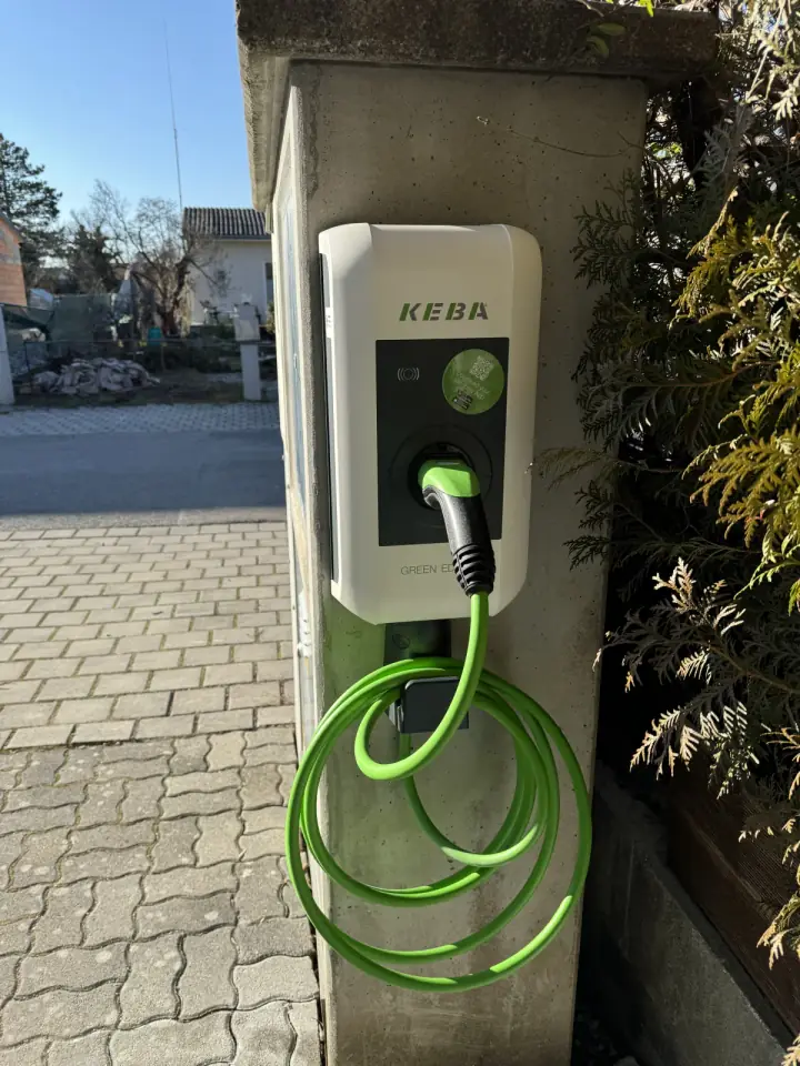 KEBA Wallbox als Referenz fuer Wallbox Vorbereitung und Installation in Wien und Niederoesterreich